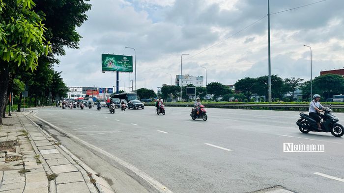 Tuyến Quốc lộ 1A này không chỉ nối Tp.HCM và tỉnh Tây Ninh, mà còn là điểm kết nối cực kỳ quan trọng giữa thành phố lớn nhất nước với toàn bộ các tỉnh miền Tây Nam Bộ. Việc gộp thêm 4 làn đường song hành và nâng cấp tuyến chính lên tốc độ 80km/h sẽ giải quyết triệt để tình trạng ùn ứ kéo dài nhiều năm qua, đặc biệt là vào các dịp lễ, Tết.