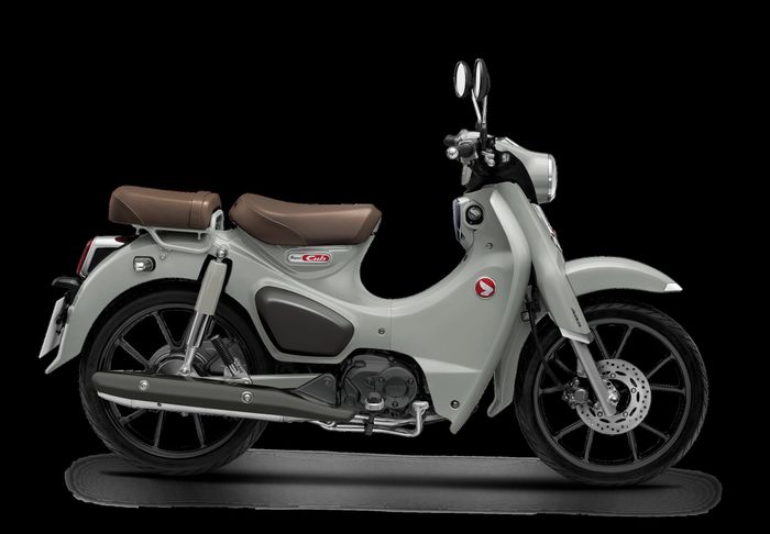 Honda Super Cub bản Tiêu chuẩn màu Xám đen mới, giá đề xuất 88,99 triệu đồng với thuế GTGT 10%.