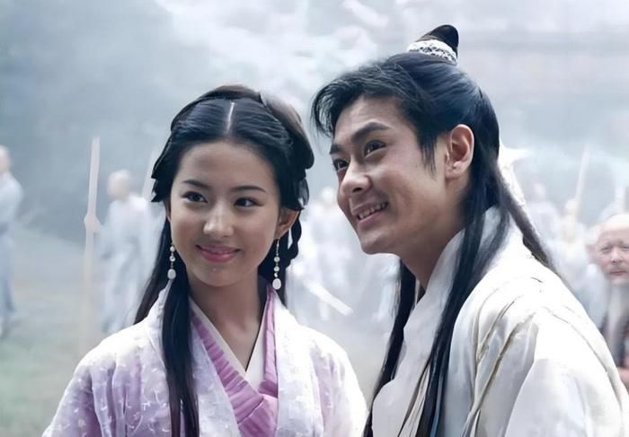 Lưu Diệc Phi - Lâm Chí Dĩnh trong phim "Thiên long bát bộ". Ảnh VieON