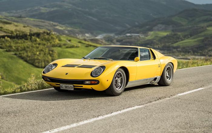 Lamborghini Miura SV