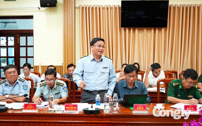 Ông Huỳnh Thạch Sum, Chi cục trưởng Kiểm ngư (Sở Nông nghiệp và Môi trường tỉnh Cà Mau) phát biểu ý kiến tại buổi kết luận kiểm tra.