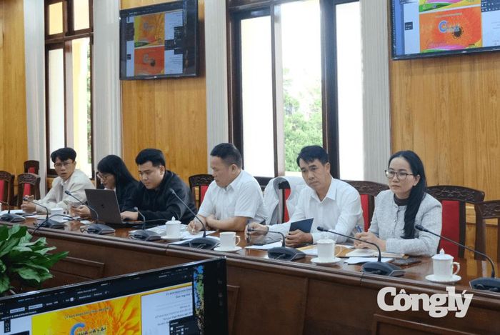 Đại diện các đơn vị tham gia cuộc họp.