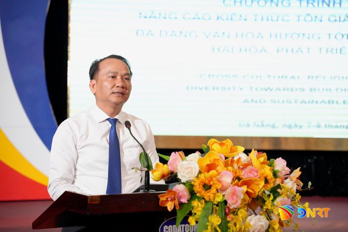 Phó Bí thư Thành ủy, Chủ tịch Ủy ban MTTQ Việt Nam thành phố Nguyễn Đình Vĩnh phát biểu tại chương trình. Ảnh: T.CÔNG