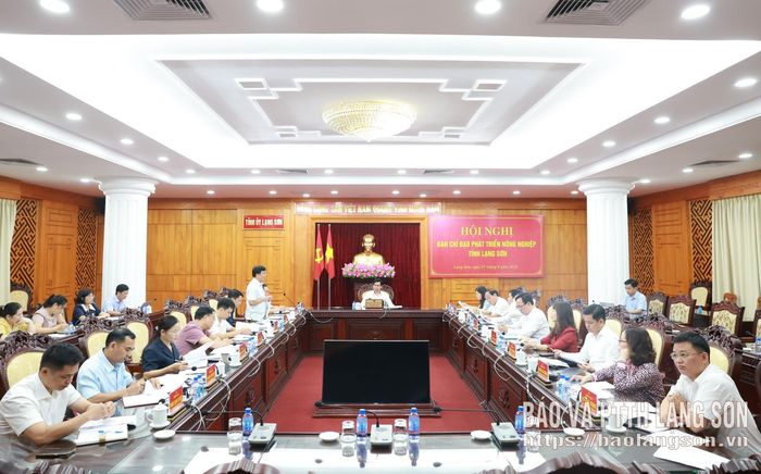 Các đại biểu tham dự hội nghị