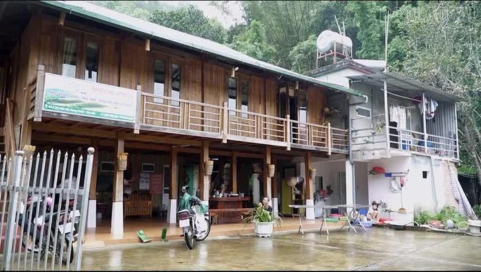 Người dân khai thác lợi thế về cảnh quan, khí hậu và văn hóa để phát triển du lịch cộng đồng.