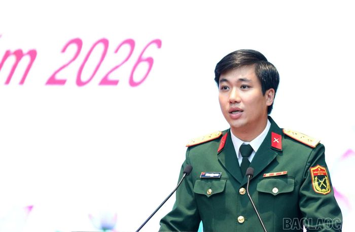 Đồng chí Lương Hoàng Giang phát biểu tại hội nghị.