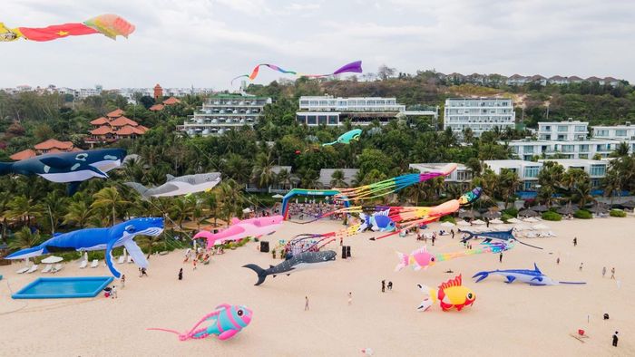Lễ hội thả diều tại một resort ở phường Phú Thủy