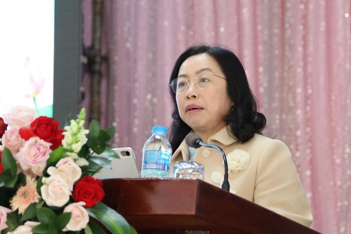 Phó Tổng Liên đoàn Lao động Việt Nam Thái Thu Xương phát biểu tại hội thảo