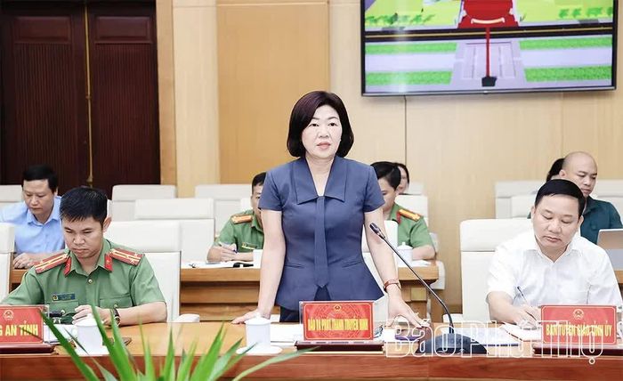 Lãnh đạo Báo và Phát thanh, truyền hình Phú Thọ phát biểu về công tác xây dựng phóng sự, tin, bài tuyên truyền đối với Lễ kỷ niệm.
