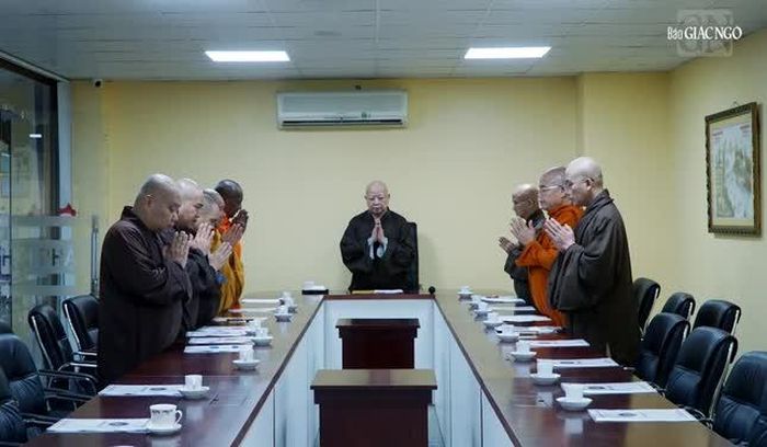 Buổi họp của chư tôn đức tại phòng họp Việt Nam Quốc Tự