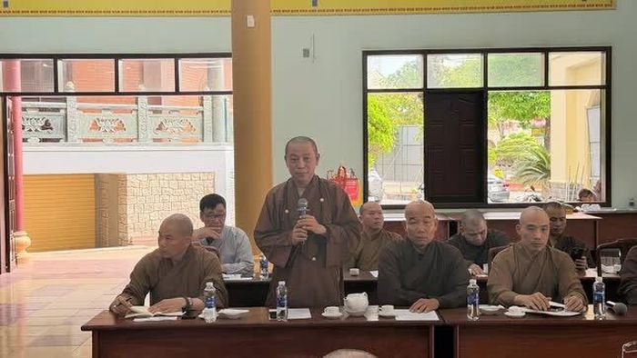 Chư tôn đức đóng góp ý kiến 