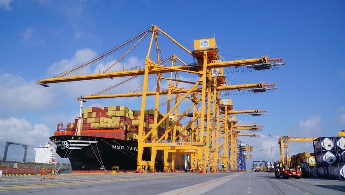Ba cảng biển của Việt Nam gồm TP.HCM, Hải Phòng và cụm cảng Cái Mép tiếp tục giữ vị thế trên bảng xếp hạng các cảng container hàng đầu thế giới.