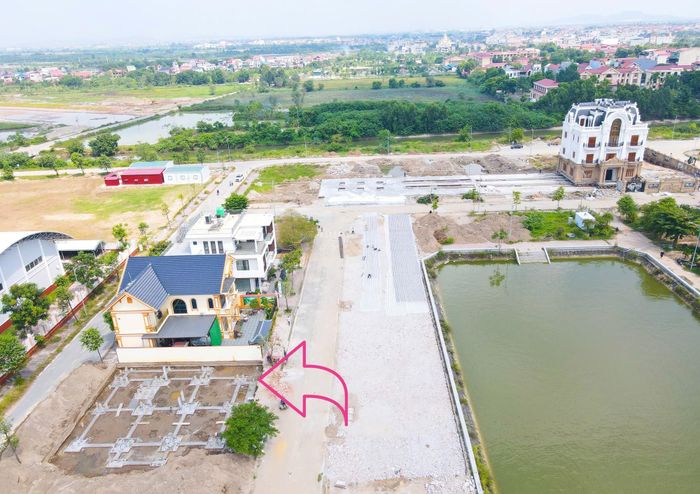 Vị trí mới của căn biệt thự tọa lạc cách vị trí cũ gần 200m.