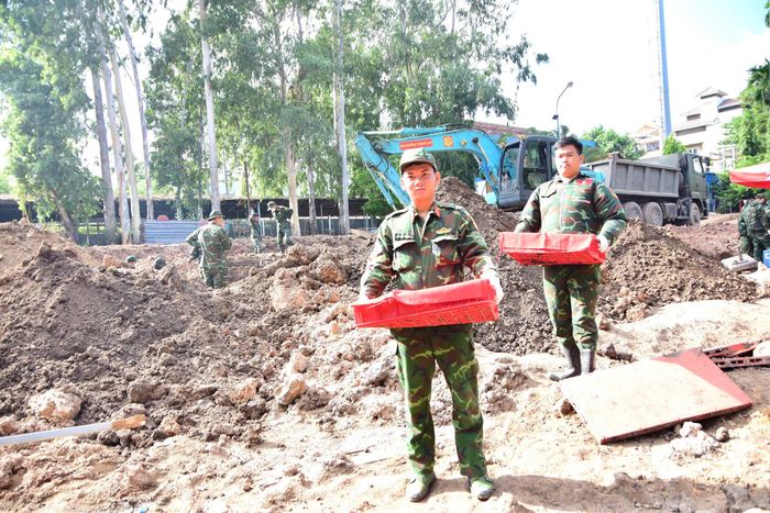 Đến ngày 7/9, lực lượng chức năng đã quy tập 592 bộ hài cốt liệt sĩ tại Công viên Lê Thị Riêng.