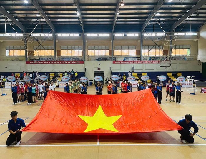 Giải cầu lông quy tụ hơn 150 vận động viên