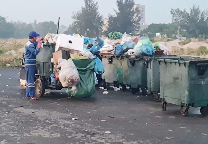 Một điểm tập kế rác sáng ngày 6/9 tại phường Ngũ Hành Sơn