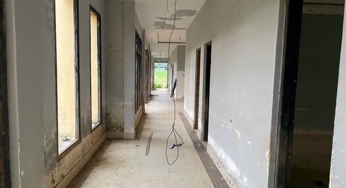 Theo KLTT, dự án đã dừng thi công trên thực địa từ cuối năm 2010 và đến nay chưa hoàn thành.