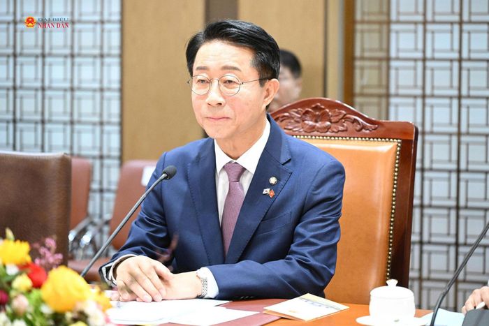 Chủ tịch Quốc hội Hàn Quốc Cho Jeong Sik hội đàm với Chủ tịch Quốc hội Trần Thanh Mẫn