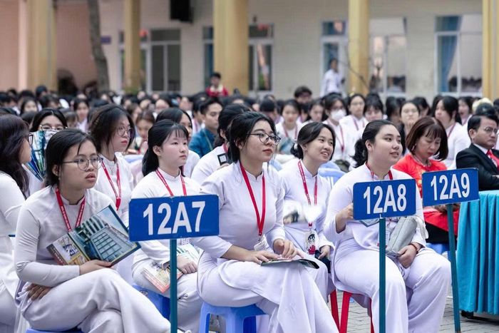 Xây dựng môi trường học đường hạnh phúc, an toàn