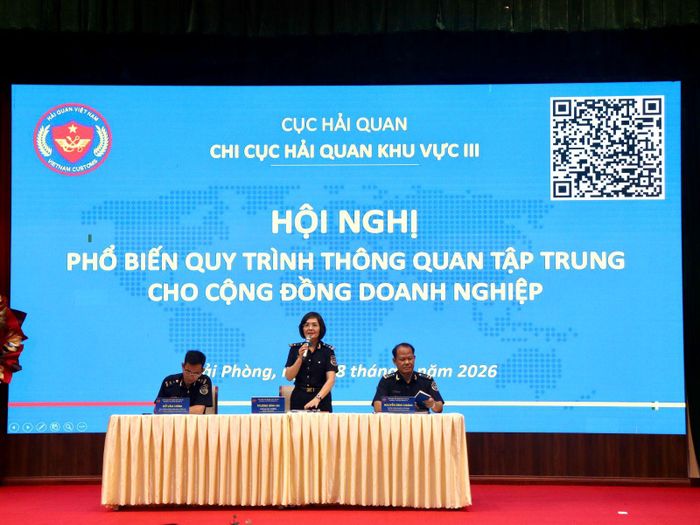 Chi cục Hải quan khu vực III tổ chức Hội nghị phổ biến quy trình Thông quan tập trung dành cho cộng đồng doanh nghiệp.