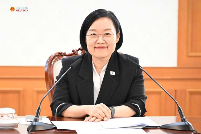 Thủ tướng Hàn Quốc Han Seong Sook phát biểu tại cuộc hội kiến