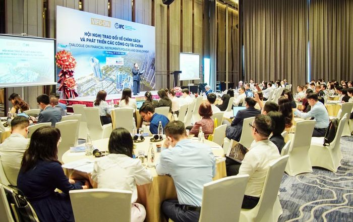 Quang cảnh hội nghị