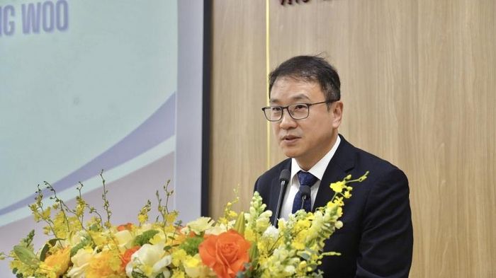 Luật sư Jeong Jung-ho, Công ty Luật Taeil phát biểu tại Hội thảo
