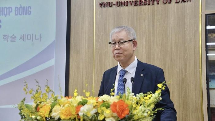 Giám đốc điều hành Kim Choo-deok, Công ty Luật Taeil phát biểu tại Hội thảo