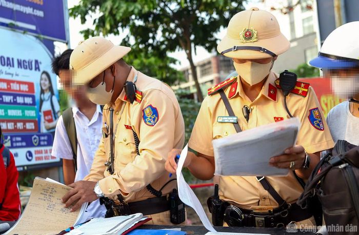 Các trường hợp vi phạm đều được xử lý, thông tin học sinh vi phạm sẽ được thông báo về trường để phối hợp giáo dục.