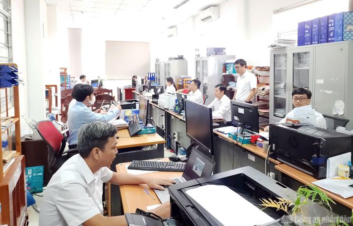 Văn phòng đăng ký đất đai tỉnh An Giang đang thực hiện chuẩn hóa, cập nhật dữ liệu đất đai.