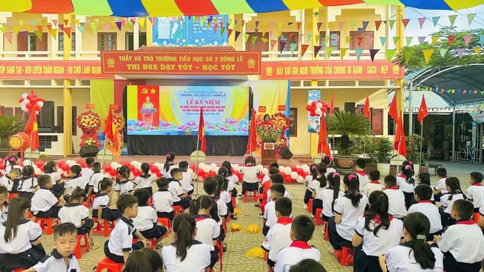 Thầy cô và học sinh Quảng Trị bước vào năm học mới với nhiều thành tích đạt được trong năm học vừa qua.