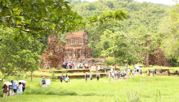 Khu di tích Mỹ Sơn trở thành điểm đến thu hút đông đảo du khách trong nhiều năm trở lại đây.