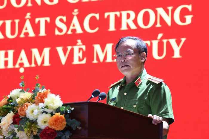 Thứ trưởng Nguyễn Văn Long phát biểu tại lễ trao thưởng.