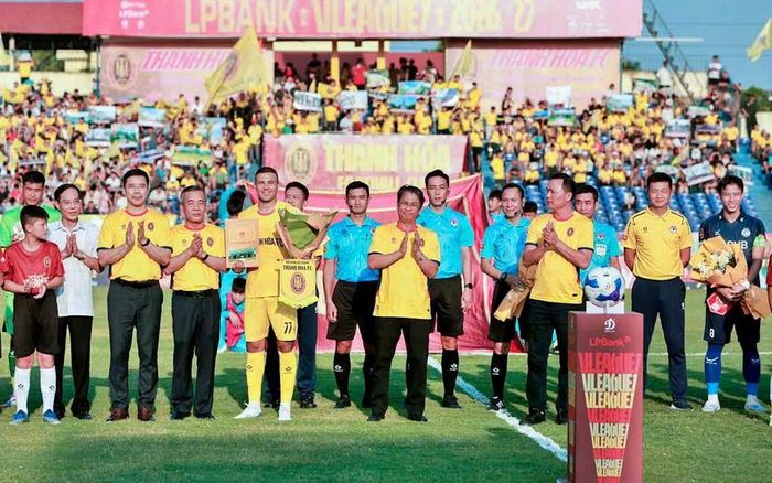 Câu lạc bộ Thanh Hóa giành chiến thắng 3-2 trước Đà Nẵng trong trận ra quân tại LPBank V.League 1 2026/2027, diễn ra chiều 6/9 trên sân Thanh Hóa.