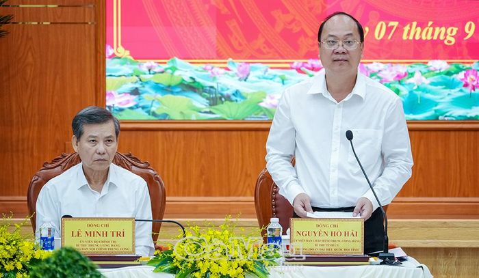 Bí thư Tỉnh uỷ Cà Mau Nguyễn Hồ Hải phát biểu tiếp thu ý kiến chỉ đạo của Đoàn Kiểm tra, giám sát.