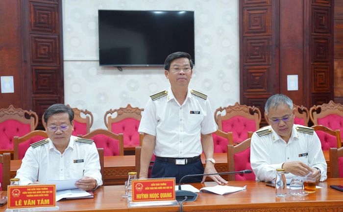 Kiểm toán trưởng KTNN khu vực VIII Huỳnh Ngọc Quang phát biểu tại Hội nghị. Ảnh: daklak.gov.vn