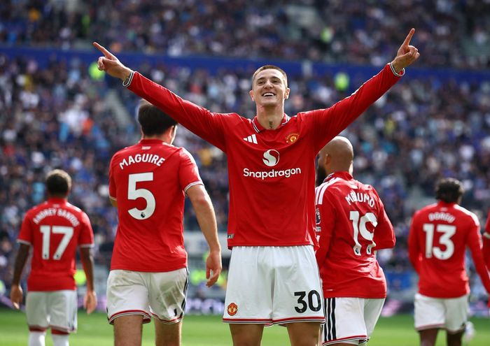 Benjamin Sesko đưa Manchester United vượt lên lần thứ hai của trận đấu