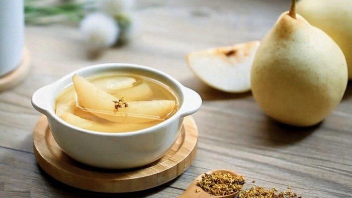 Có rất nhiều cách để làm lê hấp đường phèn. Ảnh minh họa