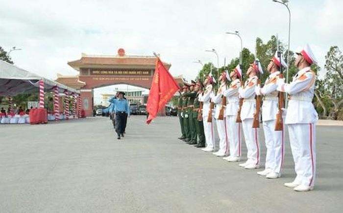 Các Đội K của Quân khu 7 lên đường sang Campuchia (qua Cửa khẩu Quốc tế Bình Hiệp, tỉnh Tây Ninh) thực hiện nhiệm vụ chính trị đặc biệt