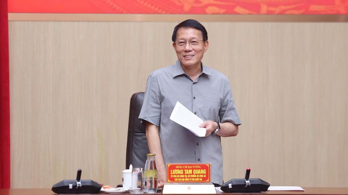 Bộ trưởng Lương Tam Quang phát biểu tại cuộc họp.