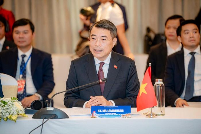 Thủ tướng Lê Minh Hưng phát biểu tại buổi làm việc