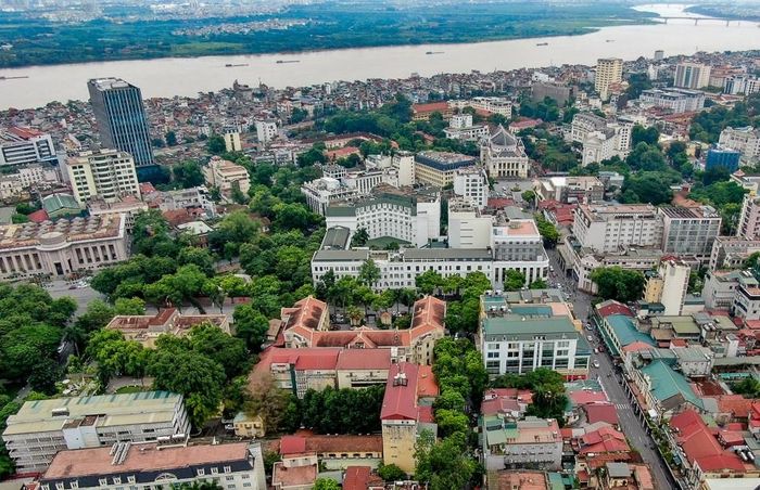 Quy hoạch phân khu đô thị sông Hồng được kỳ vọng mở rộng không gian phát triển, đồng thời gia tăng giá trị đất đai khu vực hai bên sông. Ảnh: Trung Nguyên.