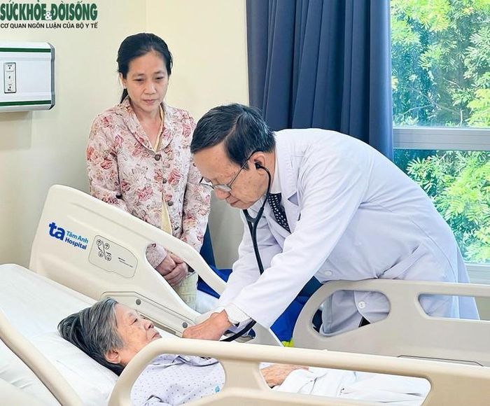 Khung cảnh yên bình, nhiều cây xanh ở Trung tâm Tim mạch, Bệnh viện Đa khoa Tâm Anh TPHCM giúp người bệnh thư giãn tinh thần trong quá trình điều trị. Ảnh: Bệnh viện Đa khoa Tâm Anh TPHCM