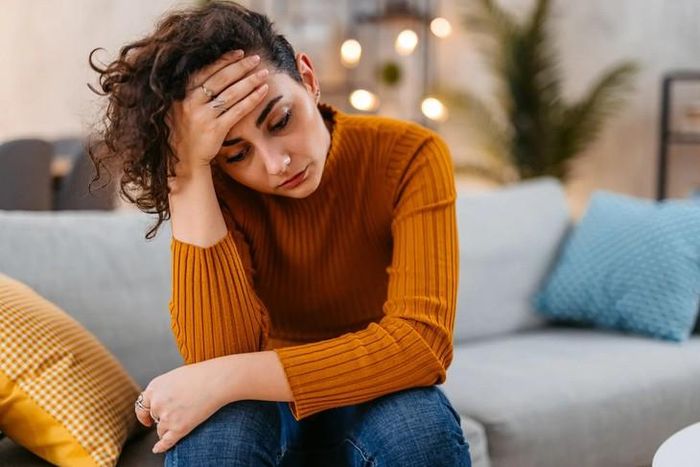 Một trong những yếu tố hàng đầu khiến đường huyết tăng cao chính là mức độ căng thẳng kéo dài trong ngày. Ảnh minh họa: Shutterstock.