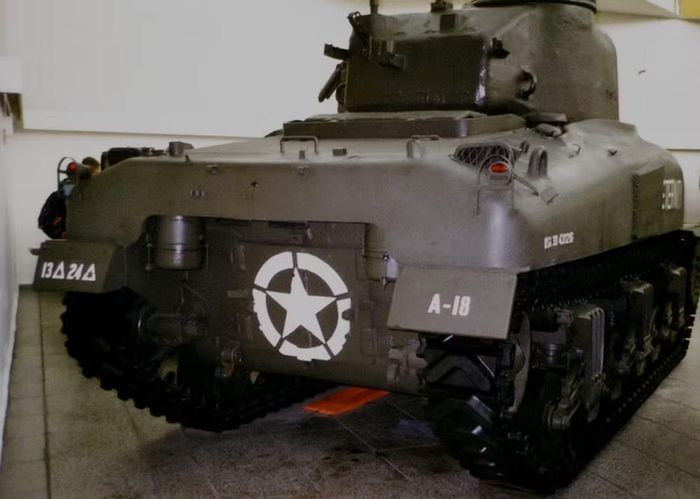 Khả năng nâng cấp cũng kéo dài vòng đời của Sherman. Nền tảng M4 có thiết kế tương đối linh hoạt, cho phép thay đổi vũ khí, hệ thống treo và nhiều bộ phận khác.