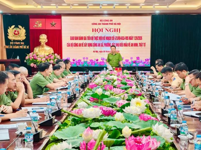 Thiếu tướng Nguyễn Hồng Ky, Phó Giám đốc Công an Thành phố phát biểu kết luận hội nghị