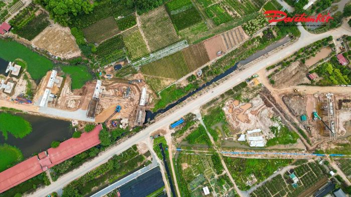 Tuyến đường cũng có khả năng kết nối với nhiều trục giao thông quan trọng như Đại lộ Thăng Long, đường Lê Văn Lương, cao tốc Pháp Vân - Cầu Giẽ, Quốc lộ 1A, Quốc lộ 6 và Quốc lộ 32. Từ đó, cầu Ngọc Hồi được kỳ vọng hình thành thêm một hành lang giao thông mới, hỗ trợ kết nối các khu vực đô thị, công nghiệp và dân cư ở phía Nam Hà Nội với Hưng Yên.