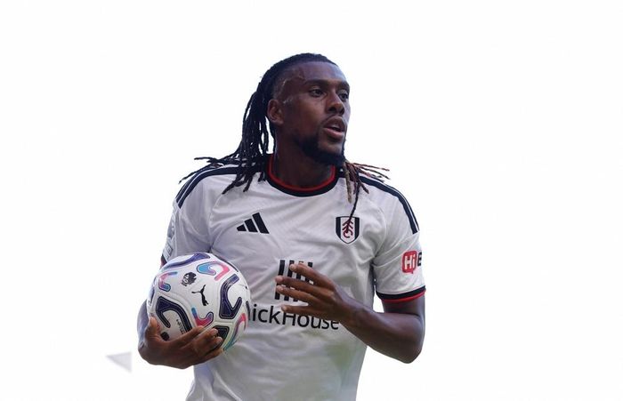  Iwobi đột nhiên xóa những gì liên quan đến Fulham trên trang cá nhân. Ảnh: Reuters. 