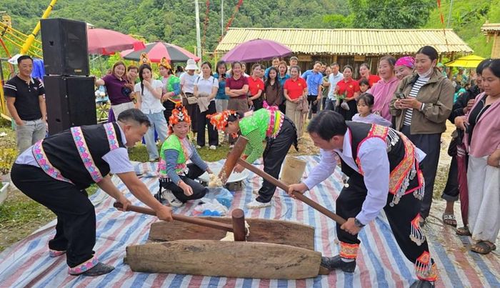 Các giá trị văn hóa truyền thống của đồng bào Mông được gìn giữ