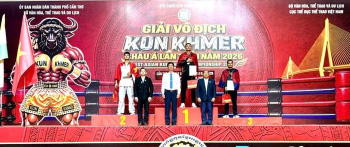 Võ sĩ Phạm Công Minh tiếp tục khẳng định phong độ, góp HCV cho đoàn Kun Khmer Việt Nam